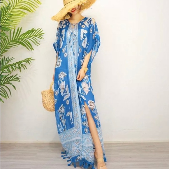 Flowing Cover Up - Picture 3 of 7